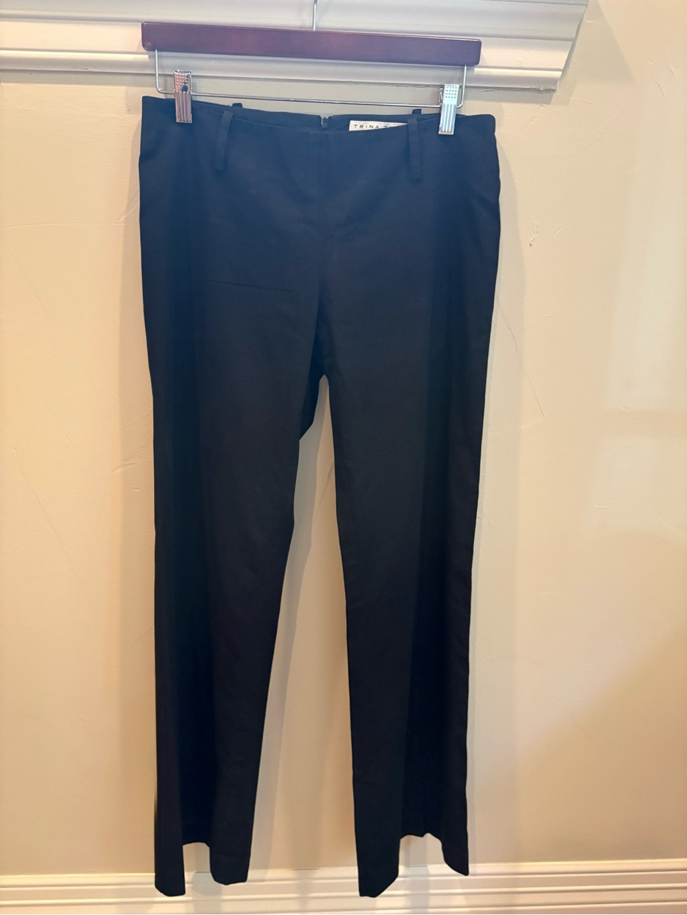 Trina Turk Black Women's Pants Size 6 preowned